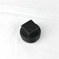 1-1/2" BLACK MI SQUARE HD PLUG